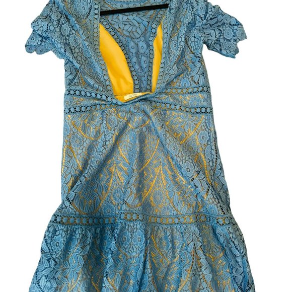 Dress - Picture 6 of 6